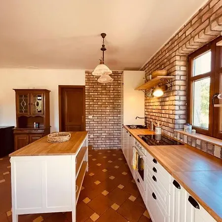 Villa Beautiful 4 Bedroom Tara, Pool And Privacy! *