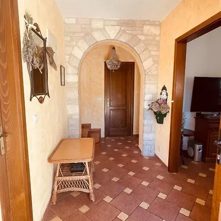 Beautiful 4 Bedroom Tara, Pool And Privacy!